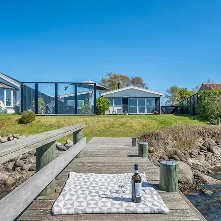 Vakantiehuis Stilla - 150m From The Sea By Interhome *