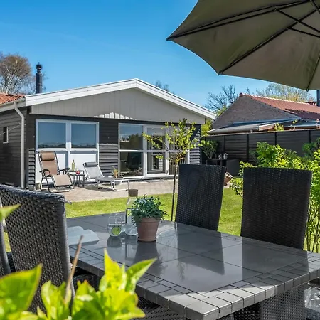 Stilla - 150m From The Sea By Interhome
