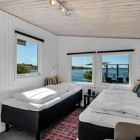 Stilla - 150m From The Sea By Interhome Vakantiehuis *
