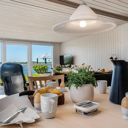 Stilla - 150m From The Sea By Interhome Vakantiehuis *
